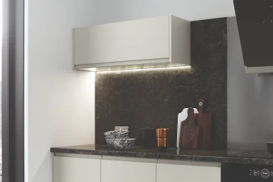 Lucente handleless kitchen in Matt Light Grey, fitted room view (alternative view)