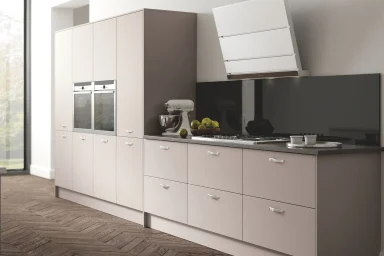 Vivo kitchen in Matt Cashmere, fitted room view (alternative view)