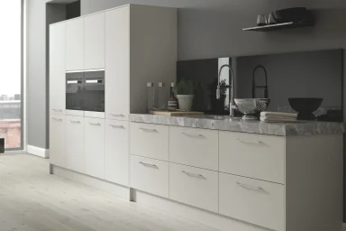 Vivo kitchen in Matt Light Grey, fitted room view
