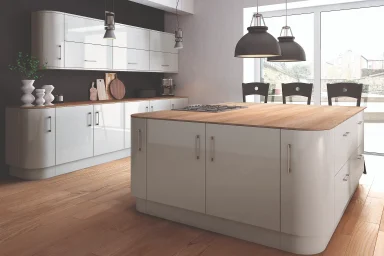 Zur kitchen in Gloss Light Grey, fitted room view