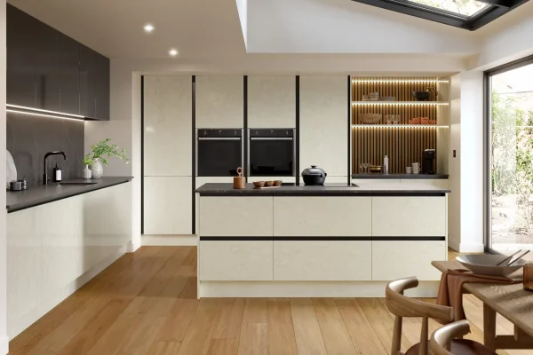 Zur kitchen in Ultragloss Moonstone, fitted room view