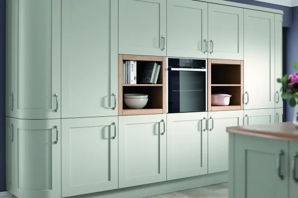 Oxford kitchen in Light Grey, fitted room view (alternative view)