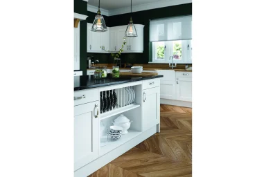 Oxford kitchen in White, fitted room view (alternative view)