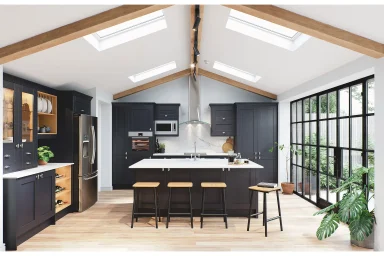 Cambridge kitchen in Indigo, fitted room view (alternative view)