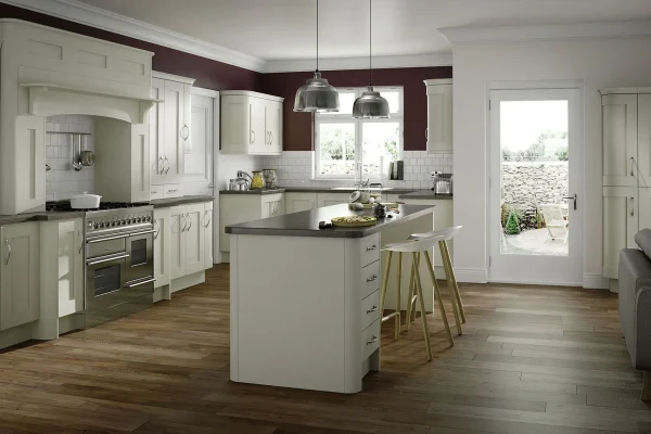 Click Buckingham kitchen in Mussel Ash, fitted room view
